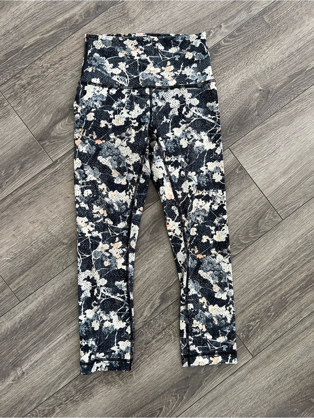 Lululemon Floral Print Leggings